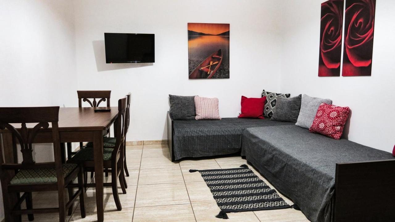 Kallisti Apartments Skiathos Town Luaran gambar