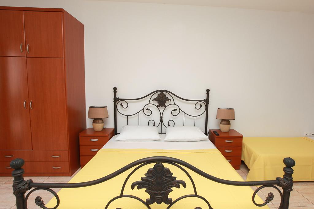 Kallisti Apartments Skiathos Town Bilik gambar